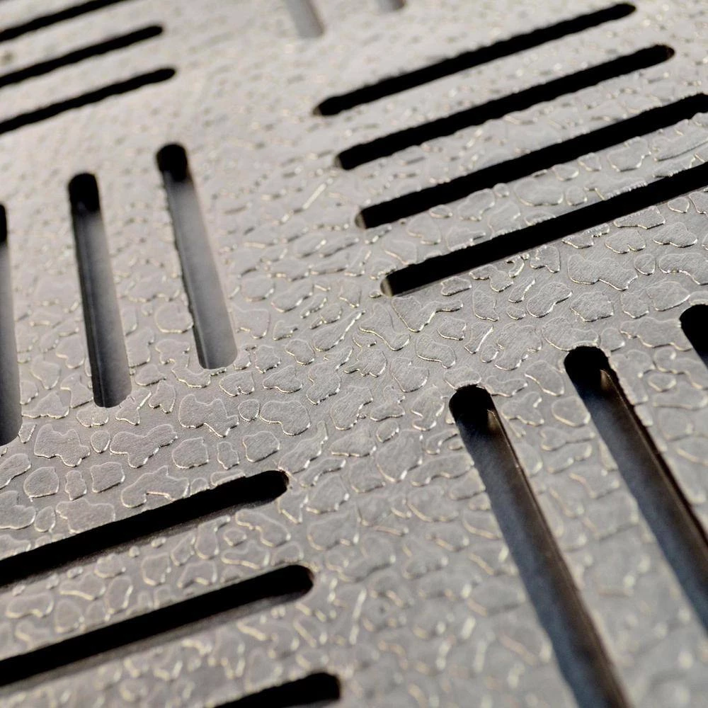 MLB New York Mets Black 19 in. x 30 in. Vinyl Indoor/Outdoor Door Mat by FANMATS 3 MLB New York Mets Black 19 in. x 30 in. Vinyl Indoor/Outdoor Door Mat by FANMATS - Image 3