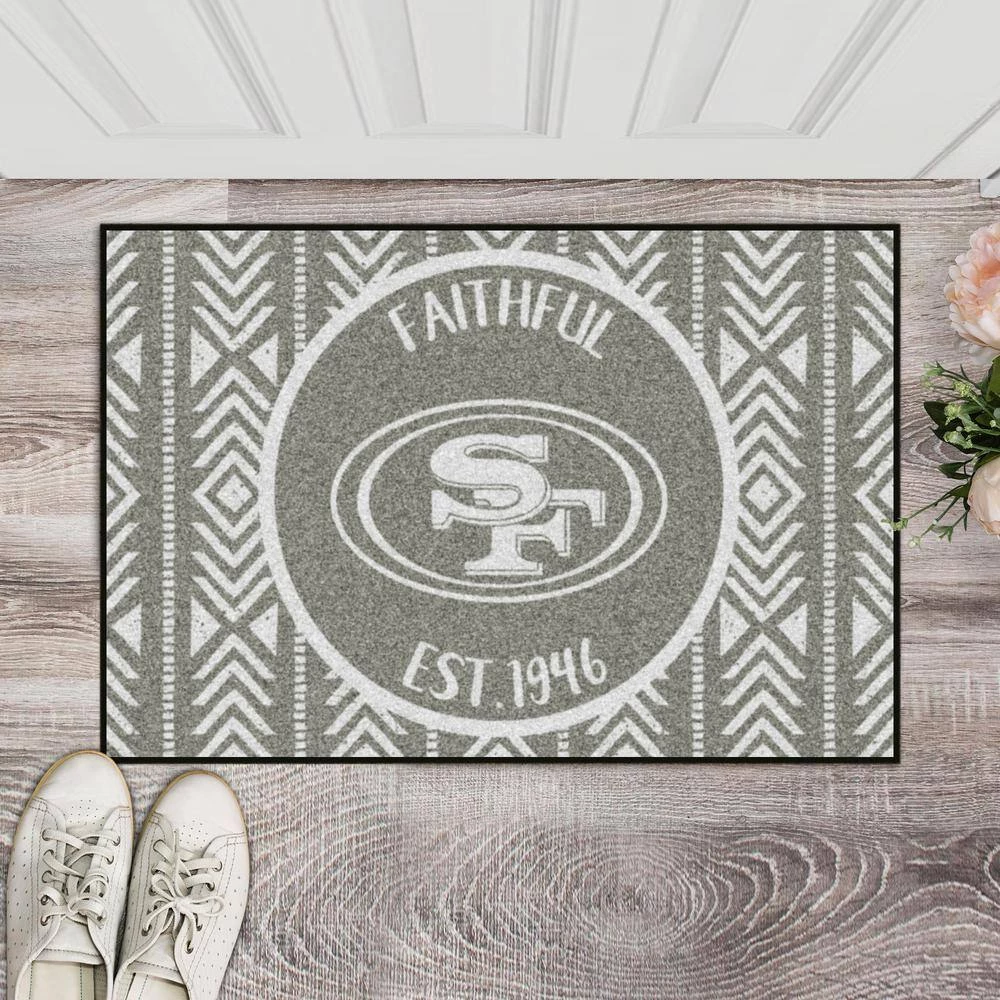 San Francisco 49ers Southern Style Gray 1.5 ft. x 2.5 ft. Starter Area Rug by FANMATS 2 San Francisco 49ers Southern Style Gray 1.5 ft. x 2.5 ft. Starter Area Rug by FANMATS - Image 2