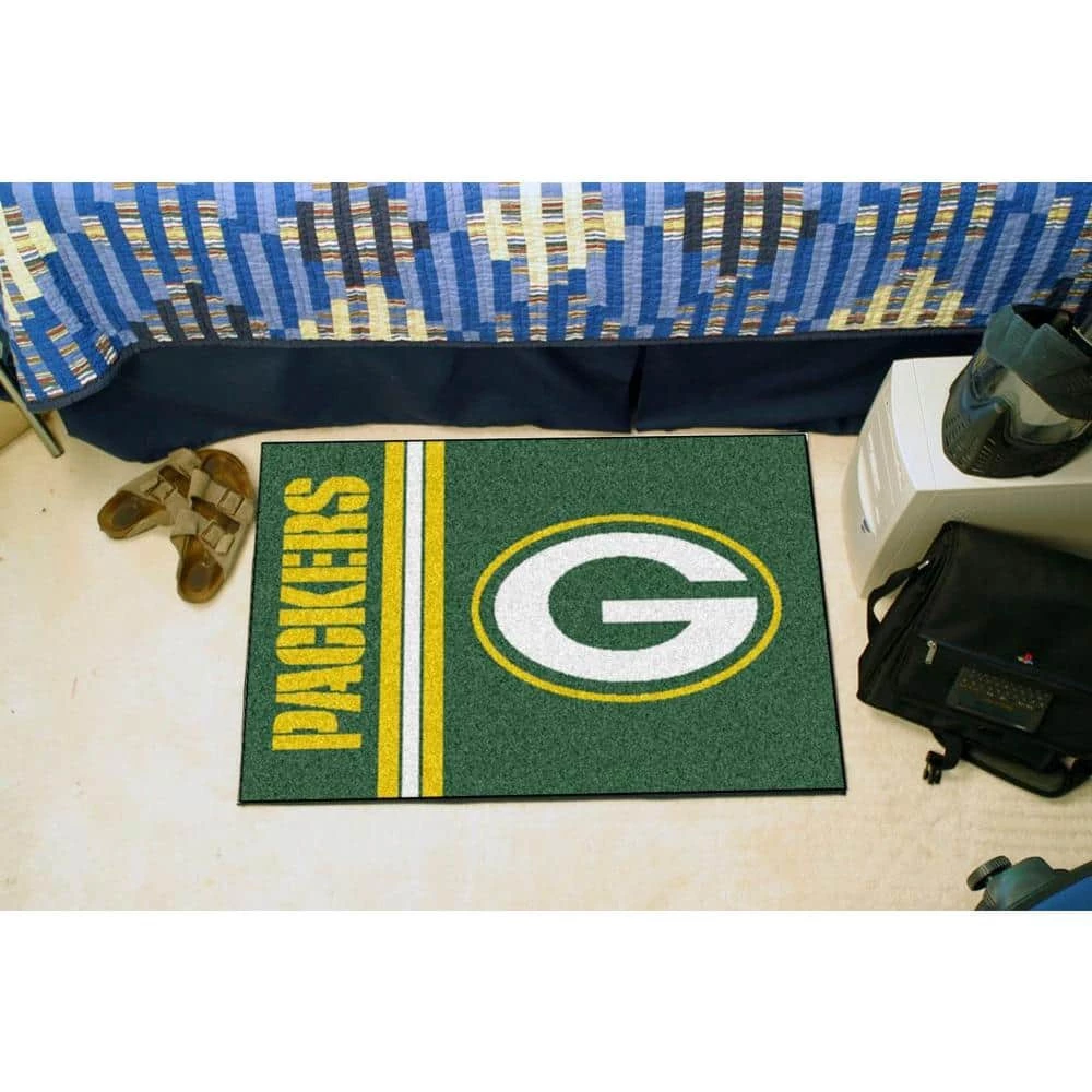 NFL - Green Bay Packers Green Uniform Inspired 2 ft. x 3 ft. Area Rug by FANMATS 2 NFL - Green Bay Packers Green Uniform Inspired 2 ft. x 3 ft. Area Rug by FANMATS - Image 2